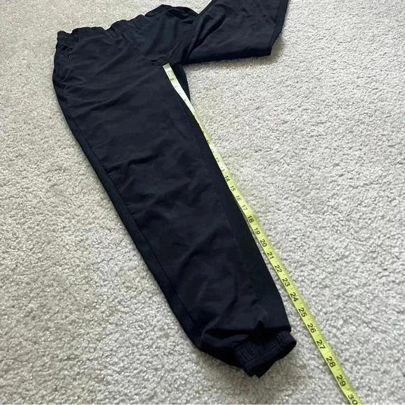 ATHLETA Brooklyn Lined Camo Jogger Pant Black Size 0 #985549 $99 Active Outdoor - Picture 10 of 16